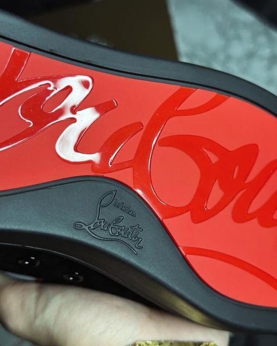Chriatian Louboutins no spikes
