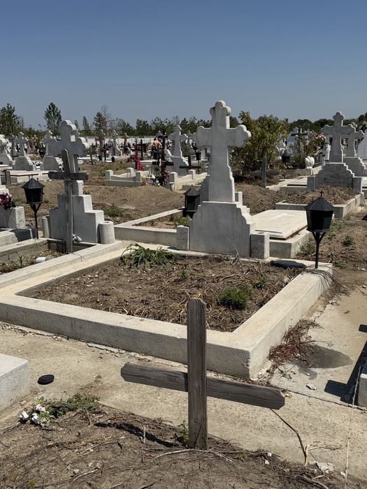 Loc de veci  Doua locuri de veci cimitir Nefliu Magurele ilfov