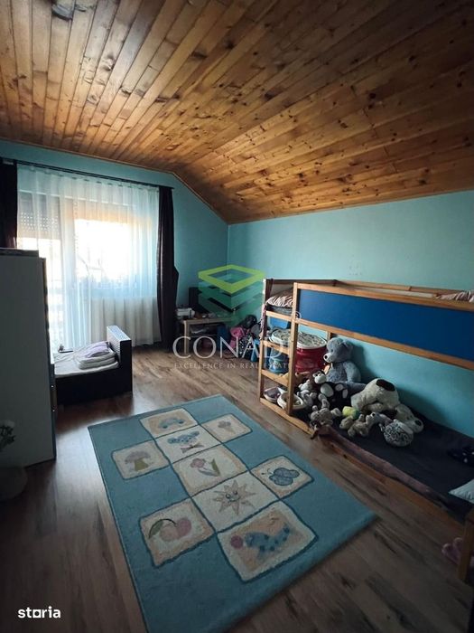 Vila cu teren si garaj in Ciolpani
