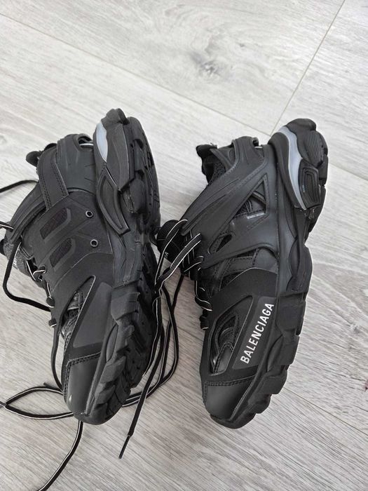 Balenciaga Track Black cu LED