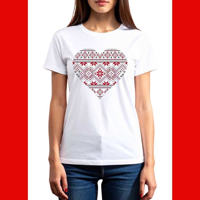 Дамски тениски с шевица , тениска с народни мотиви