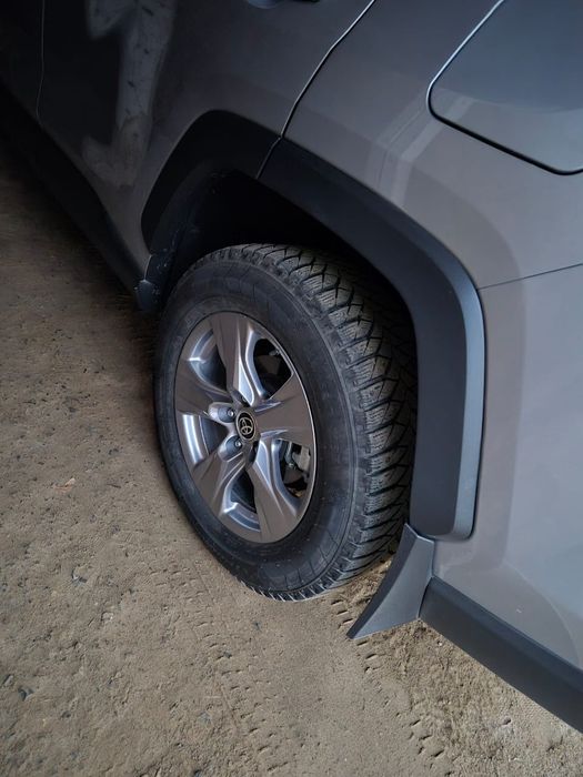 Зимние шины шипы