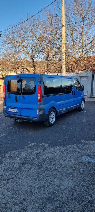 Vând Nissan Primastar