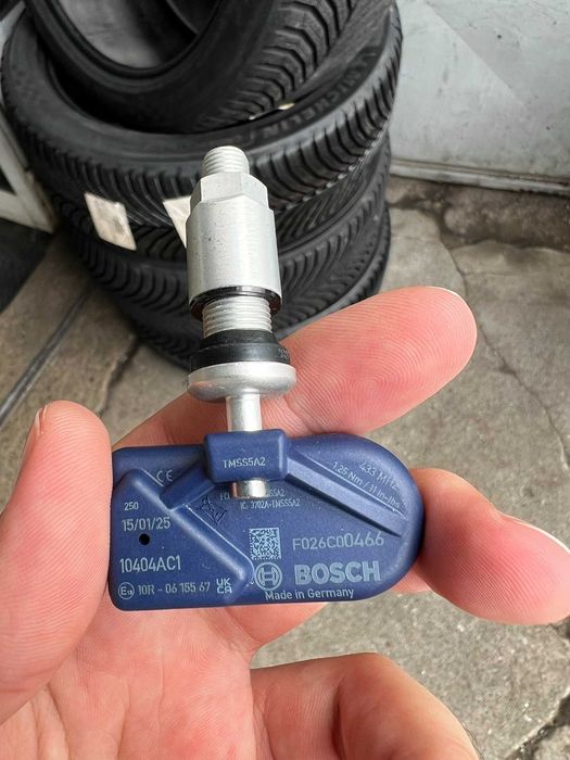 Универсален TPMS датчик за налягане в гумите - Bosch