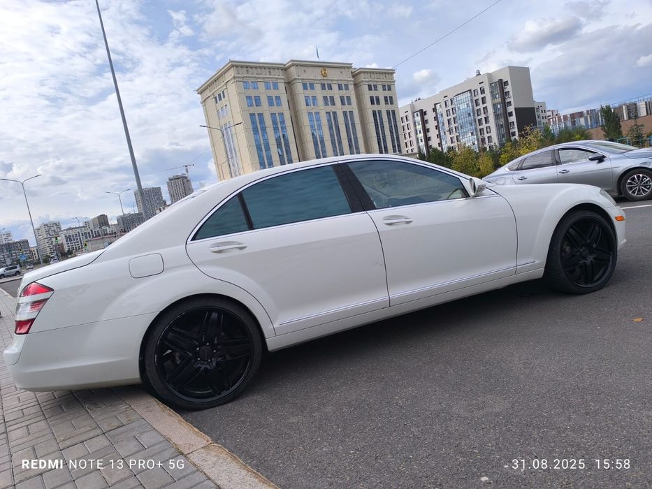 Продам 221 мерседес 2007г.