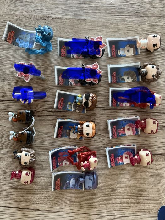 Продавам фигурки от Kinder Joy Stranger Things