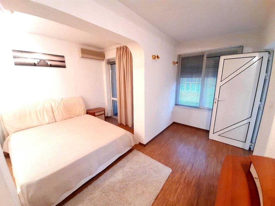 Дава се под наем Многостаен апартамент в Бургас, Център - 135 кв.м за 550 € - Снимка #7