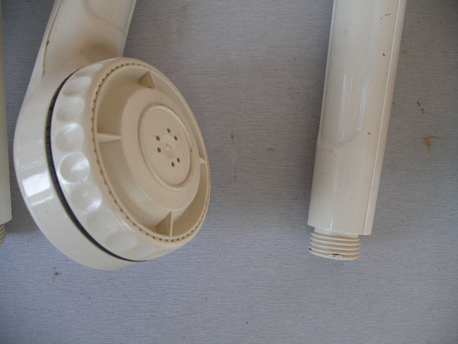 Продавам душ слишалки