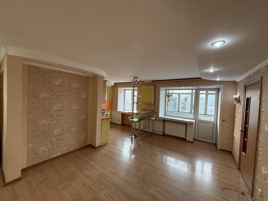 Продам 3-х комнатную квартиру