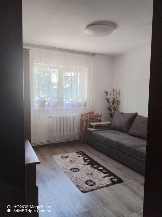 Vand apartament 2 camere