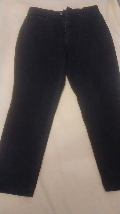 Продам     джинсы         .