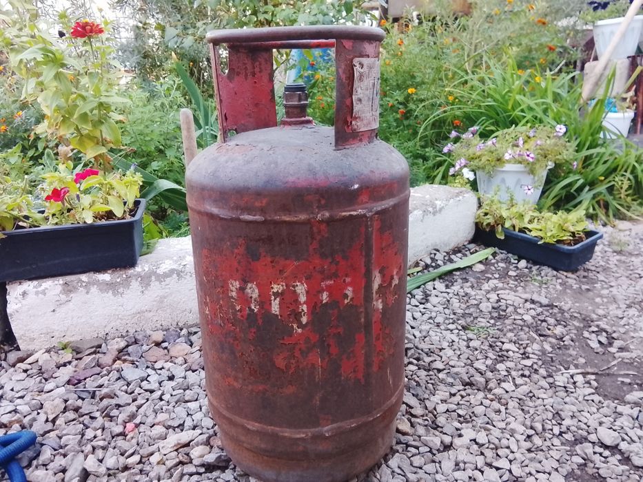 Газовый балон  .