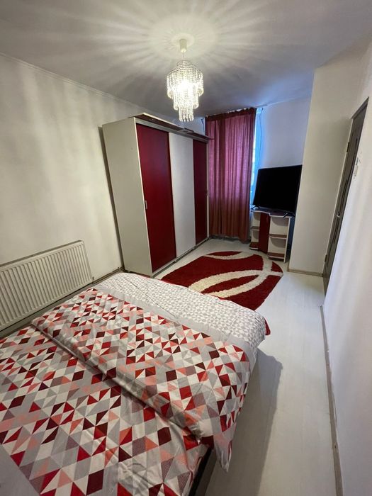 De închiriat apartament central – 64 mp