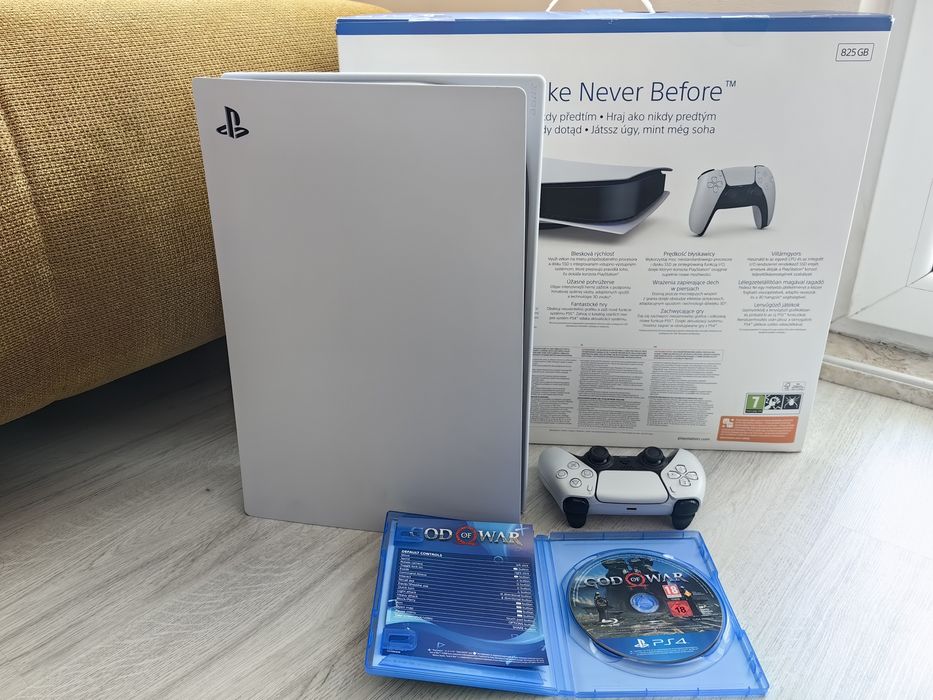 Продавам Playstation 5 Standard Disk Edit + бонус 1бр. игра