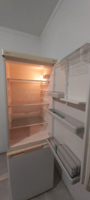 Холодильник BOSCH