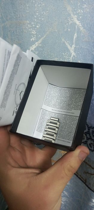 Продам часы CASIO  оригинал со всей документацией