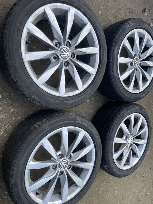 Set 4 Jante Originale Volkswagen 17” + Anvelope VARĂ 225/45R17