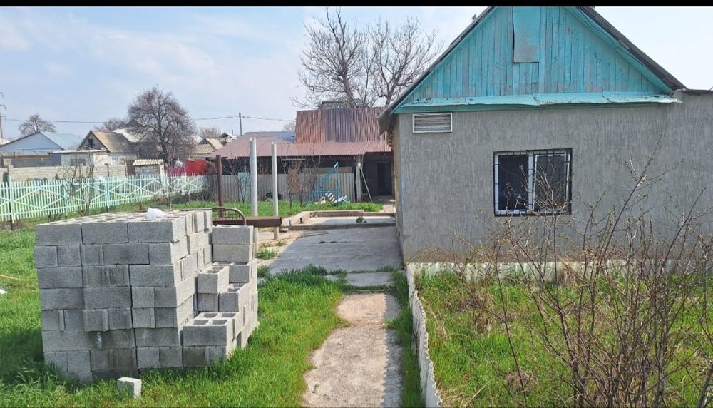 Продаётся  домик.