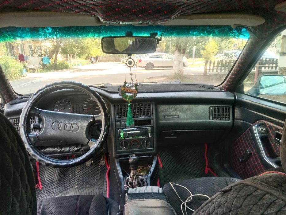 Продам Ауди 80 б4