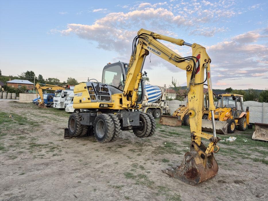 Excavator New Holland