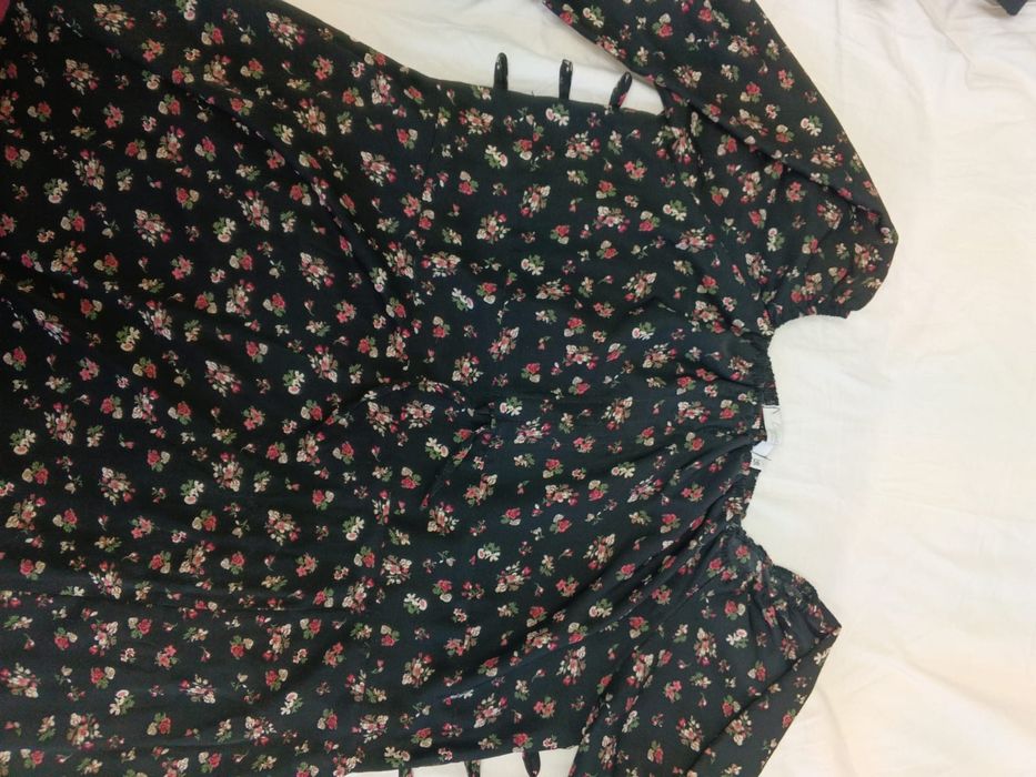 Женские платья..