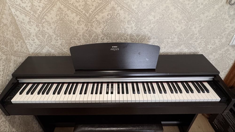 Продам фортепиано yamaha arius