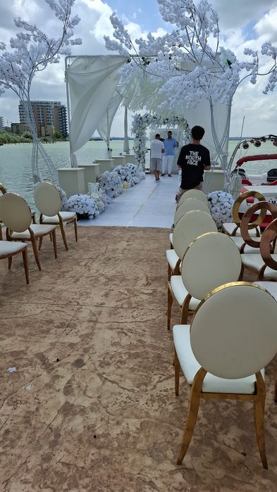 Artificii,Fum greu,Gheata carbonica,Artificii de zii,Baloane Explozive