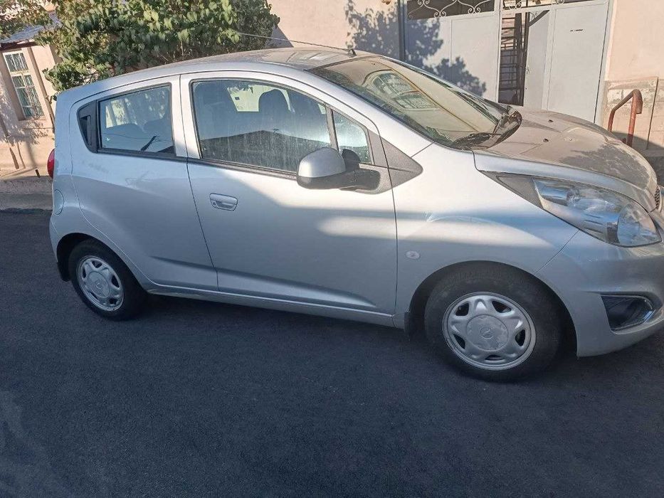 Продаётся Спарк 3 поз. 2020 года.