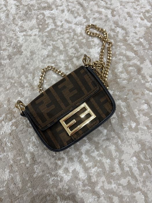 Fendi kichkina sumka