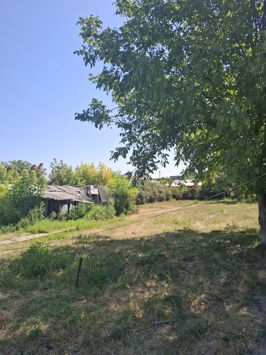 Участок с домом.