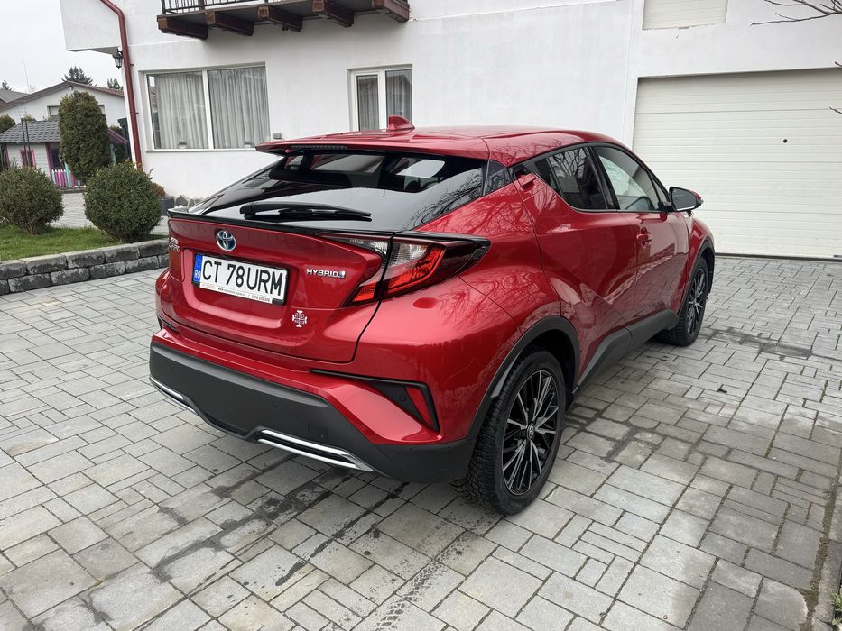 Toyota C HR CHR 2.0 hybrid facelift avariat