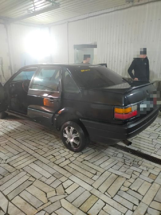 Продам машину Фольцваген Б3