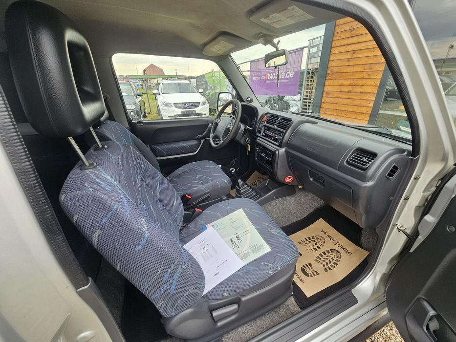 Suzuki jimny 1.3 Benzina 4x4 cu reductor Aer condiționat, Jante  Cârlig  Posibil rate *