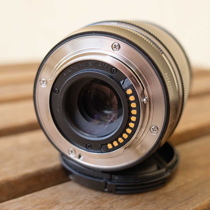 Olympus M.Zuiko ED 12-45mm f/4 PRO обектив