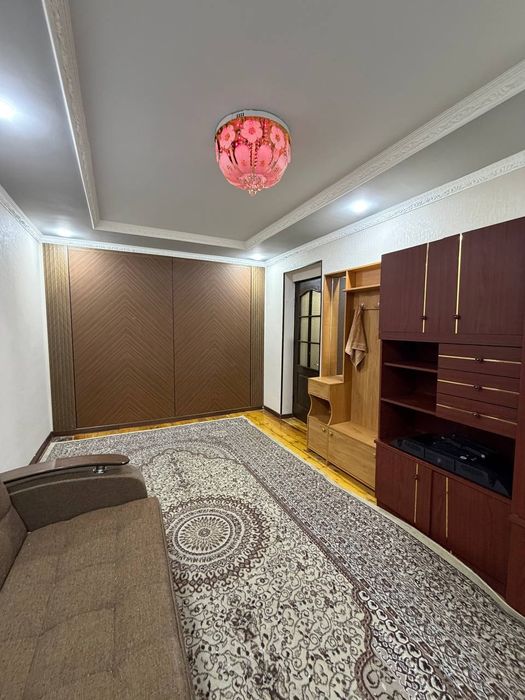 Сдаётся 1 комнатная квартира! Чыланзар 8 !