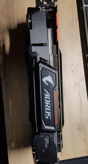 Vând/Schimb GTX 1080TI AORUS 11Gb XGDDR5
