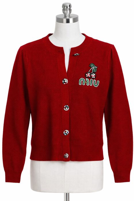 Уникална жилетка в размери С и М