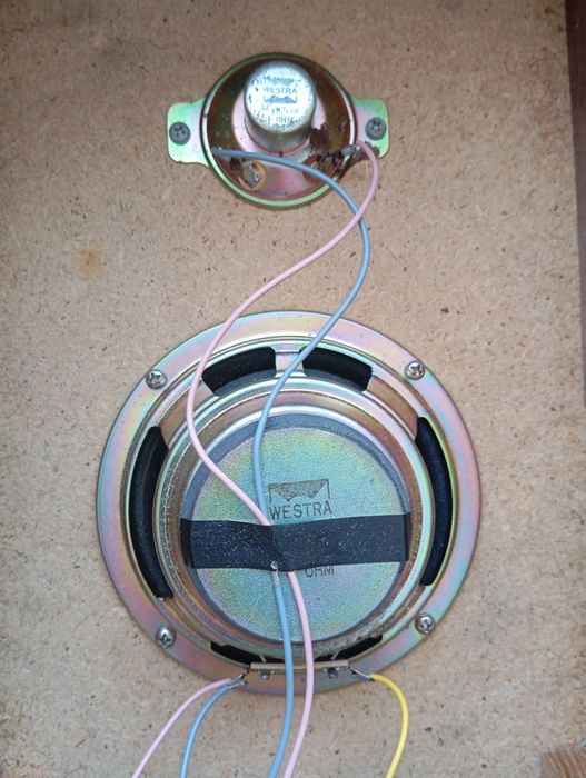 Тонколони Universum 20вата 4ома