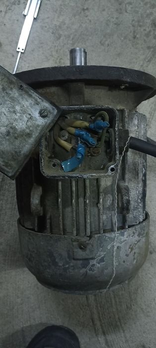 Продам электродвигатель на 380