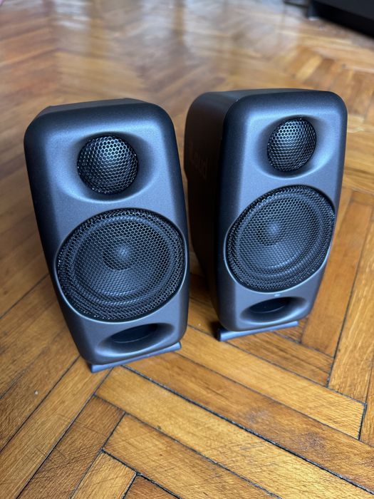 iLoud Micro Monitoare Studio (IK Multimedia)