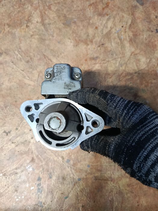 Стартер на Сузуки Гранд Витара  2.5-2.7