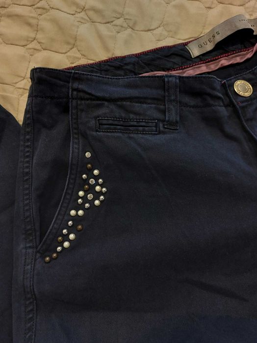 дамски панталон от Guess.