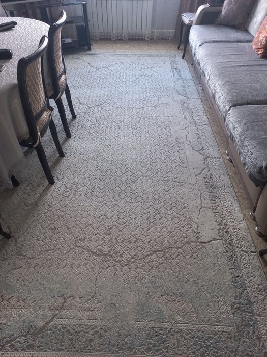 Срочно продам ковёр