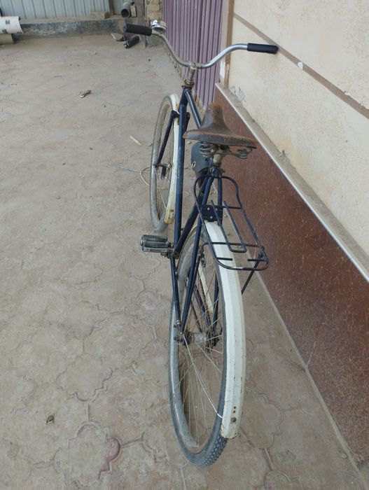 Ретро велосипед сотилади