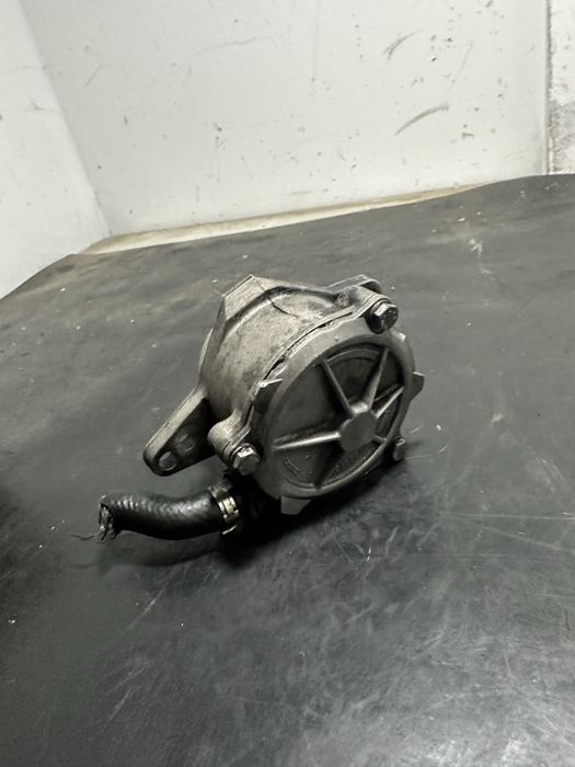 Pompa vacuum BMW Seria 3 E46 320d Seria 5 E39 520d 525d 530D 024375
