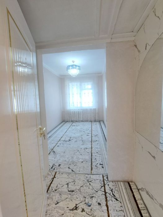 3 Xonalik kvartera sotiladi