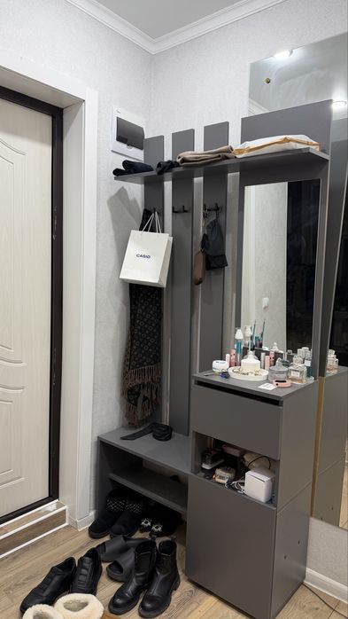 Продам Прихожку