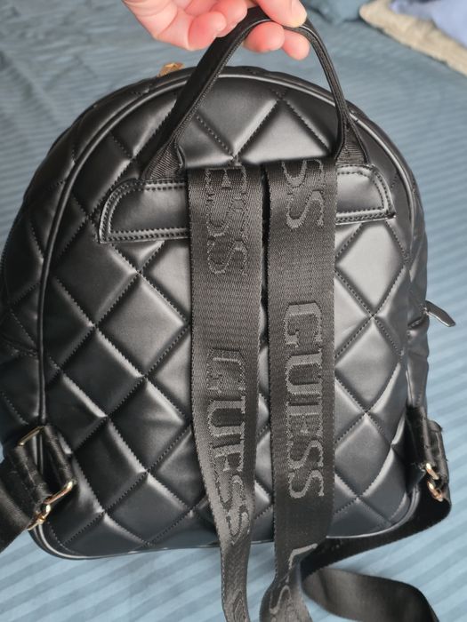 Дамска кожена раница