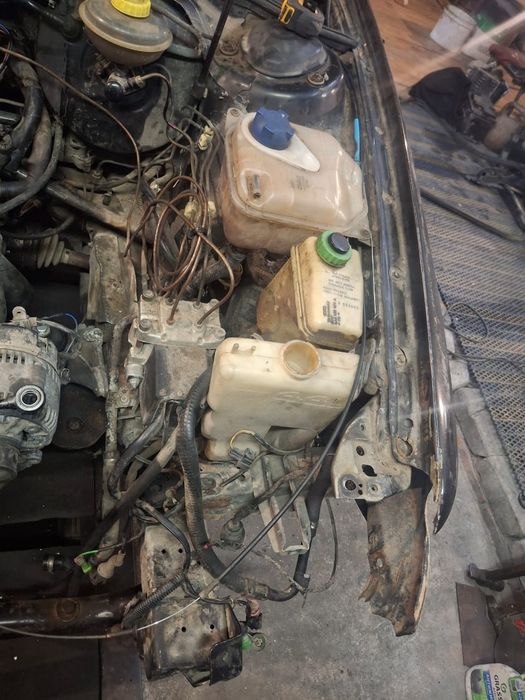 Запчасти на Ауди 100 с4