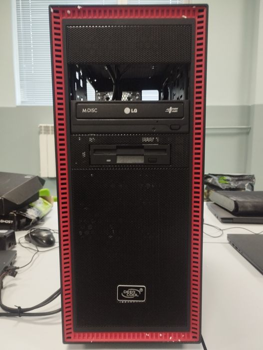 Deepcool tesseract компютърна кутия